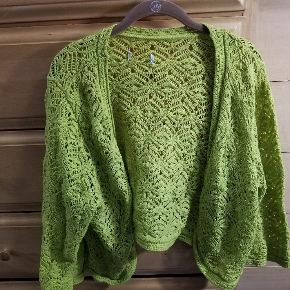 Plus Size Green Lace Shawl